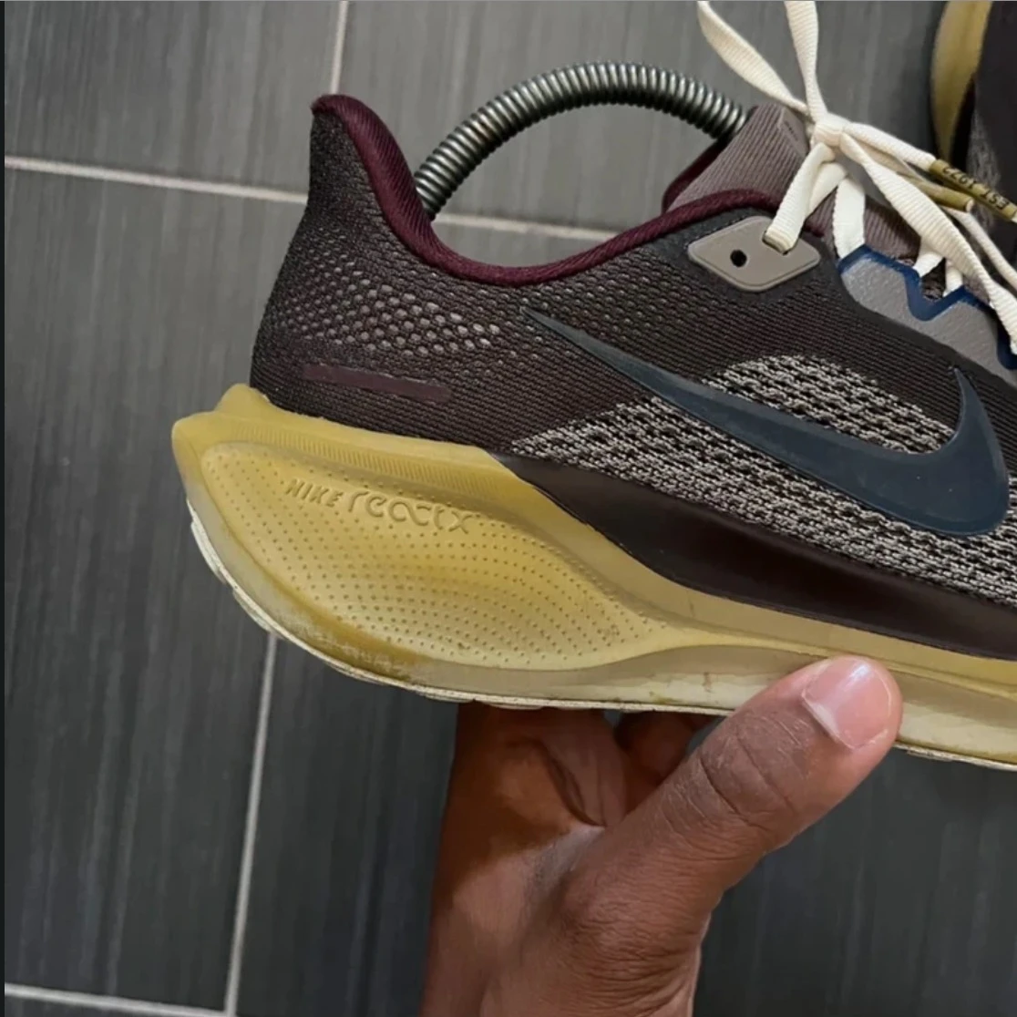 Nike Air Zoom Pegasus Premium 41 React Médio Cinza e Pedra Caverna Tamanho 40 – photo 4